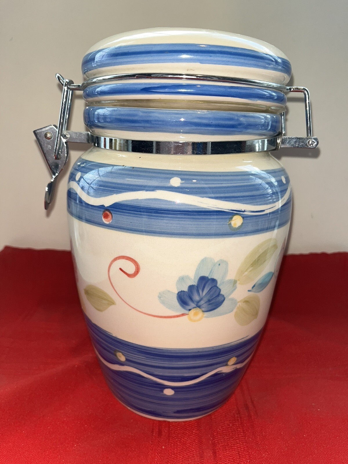VTG 9.25” ROUND GIBSON BLUE PINK FLORAL CERAMIC CANISTER W LID METAL LATCH SEAL