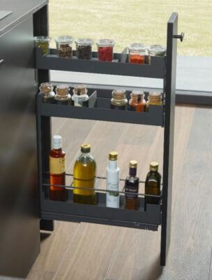 Pinello schmaler Bodenauszug mit Einlegeböden in verschiedenen Designelementen