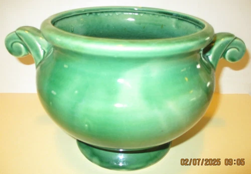 REAL NICE, VINTAGE-GREEN- "MCCOY" U.S.A. PLANTER, 6" TALL X 10" WIDE