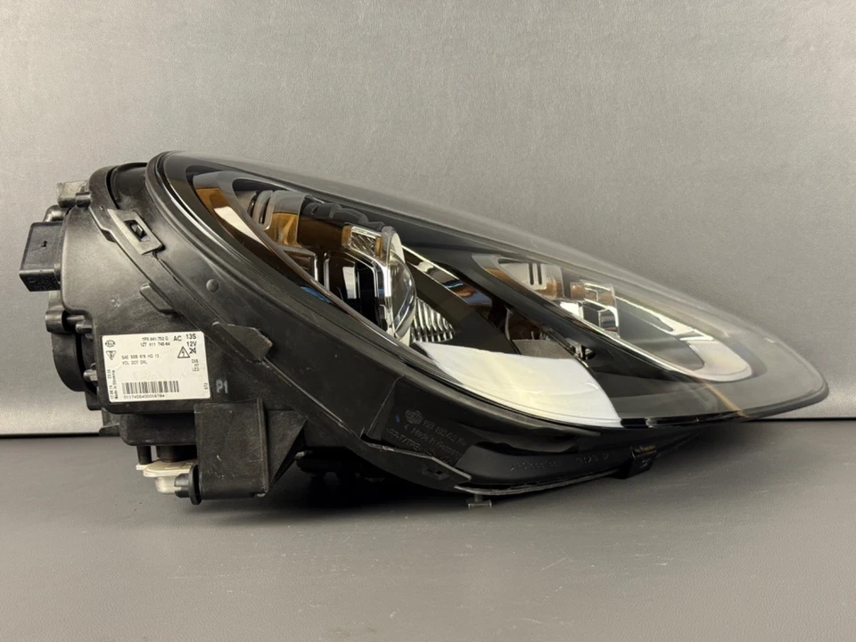 COMPLETE! 2015-2018 PORSCHE CAYENNE RIGHT PASSENGER XENON HID AFS HEADLIGHT OEM - Image 4 of 4