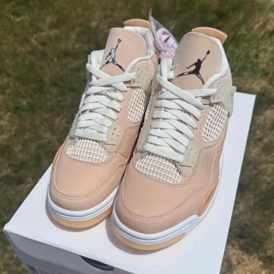 Sz7M / 8.5W - Air Jordan 4 Retro Shimmer W - Image 1 of 4