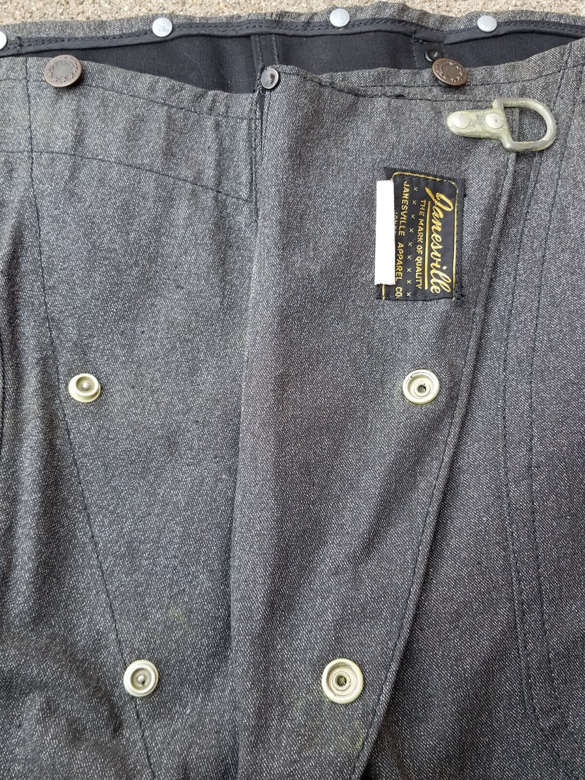 dead stock Janesville firefighter union label 1962 front clip buckle