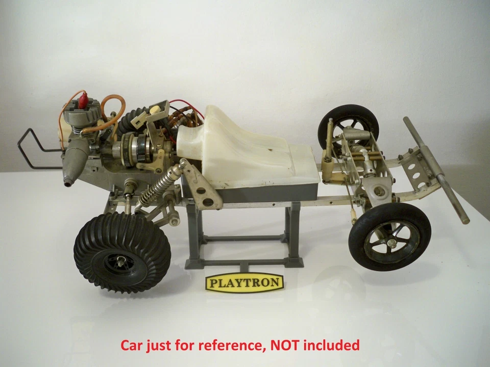 Vintage Playtron Multiplex Mercedes 500K RC Nitro Buggy Display Stand And RC Box - Immagine 3 di 4