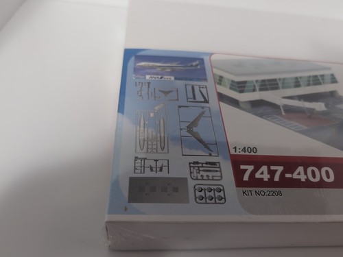Hasegawa 1:400 -ANA Boeing 747-400 airport set KIT No 2208 NEW - Picture 6 of 7
