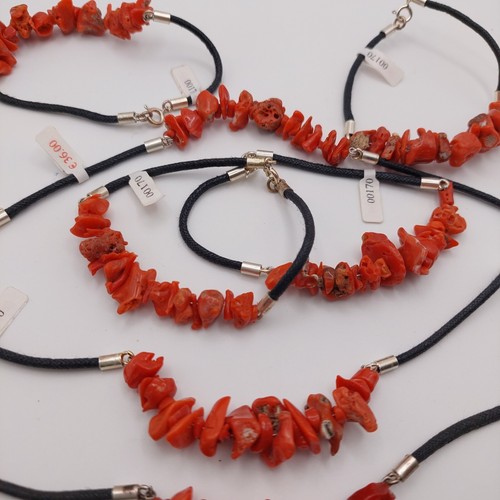 Lote de 7 Pulseras Coral Rojo Natural, Cierre Cuero y Plata. - Imagen 12 de 14