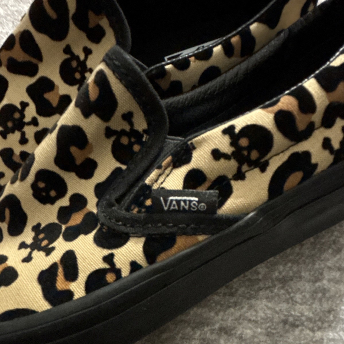 VANS Skull Leopard Print Slip-On Canvas Sneakers M:5.5/W:7  display picture 3