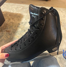 Riedell Topaz Figure Skates Black Lace-Up Medium Flex Junior 3