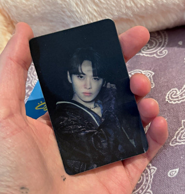 Stray Kids Photocard/Fotokarte  UNLOCK: GO LIVE IN LIFE  schwarz/gold Lee Know