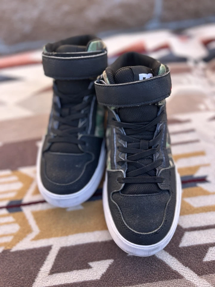 DC Shoes Talla 4 Juvenil Camuflaje Zapatos de Skate Verde Camuflaje Foto 3 de 4