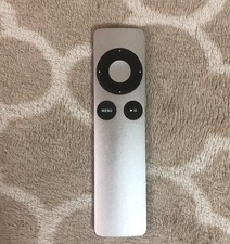 Apple Remote A1294 Aluminum Silver 2nd Gen for Apple TV Mac iPod MC377LL/A