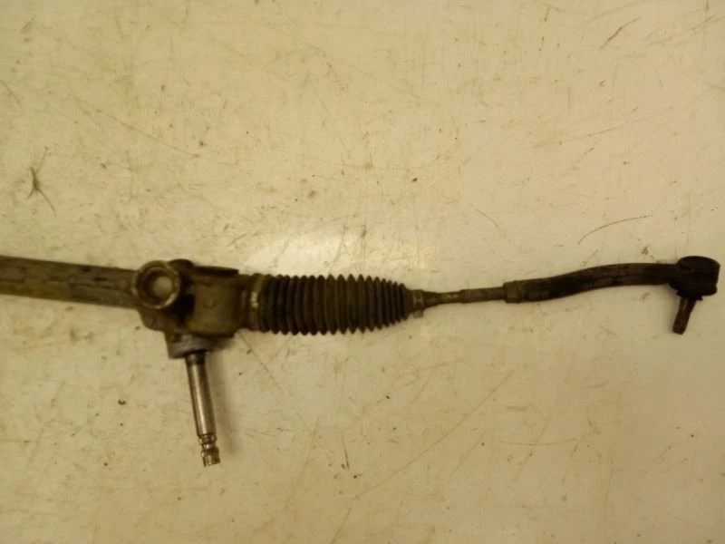 TOYOTA YARIS 12-19 1,5 L TRACCIÓN DELANTERA EN MONTAJE DE CREMALLERA DE DIRECCIÓN  Foto 2 de 4