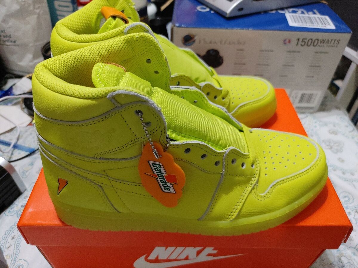 New AIR JORDAN 1 RETRO HIGH OG CYBER YELLOW AJ5997-345 New AIR JORDAN 1 RETRO HIGH OG CYBER YELLOW AJ5997-345