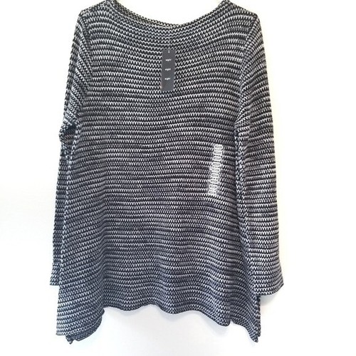 NWT Women's Eight Eight Eight Sweater 