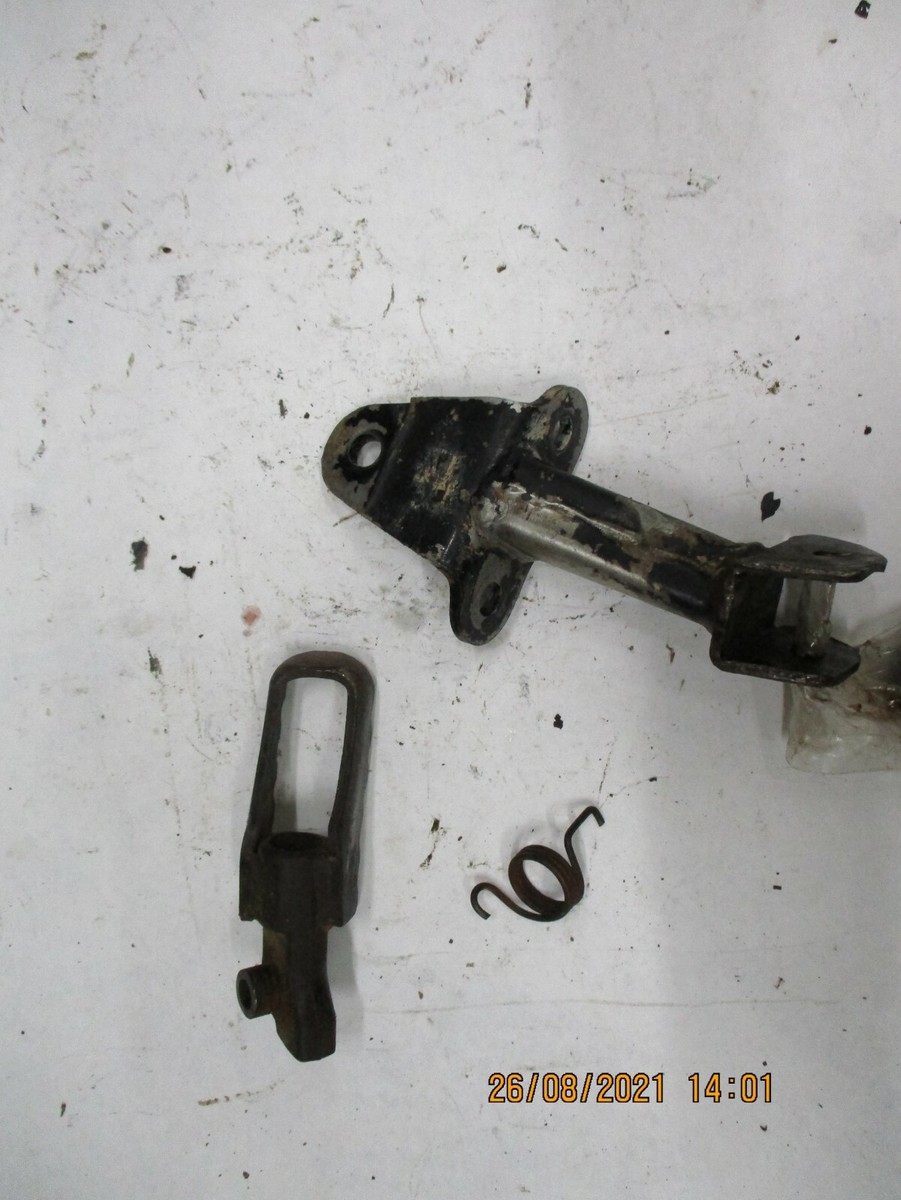 ＯＯＯ　脚部分 Right foot peg assembly, missing pin 1974 74 Kawasaki G5 G 5 100