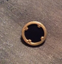 JHB BUTTONS #36269 BLACK/GOLD-ROUND--SHANK-- 3/4"-- 7 PIECES