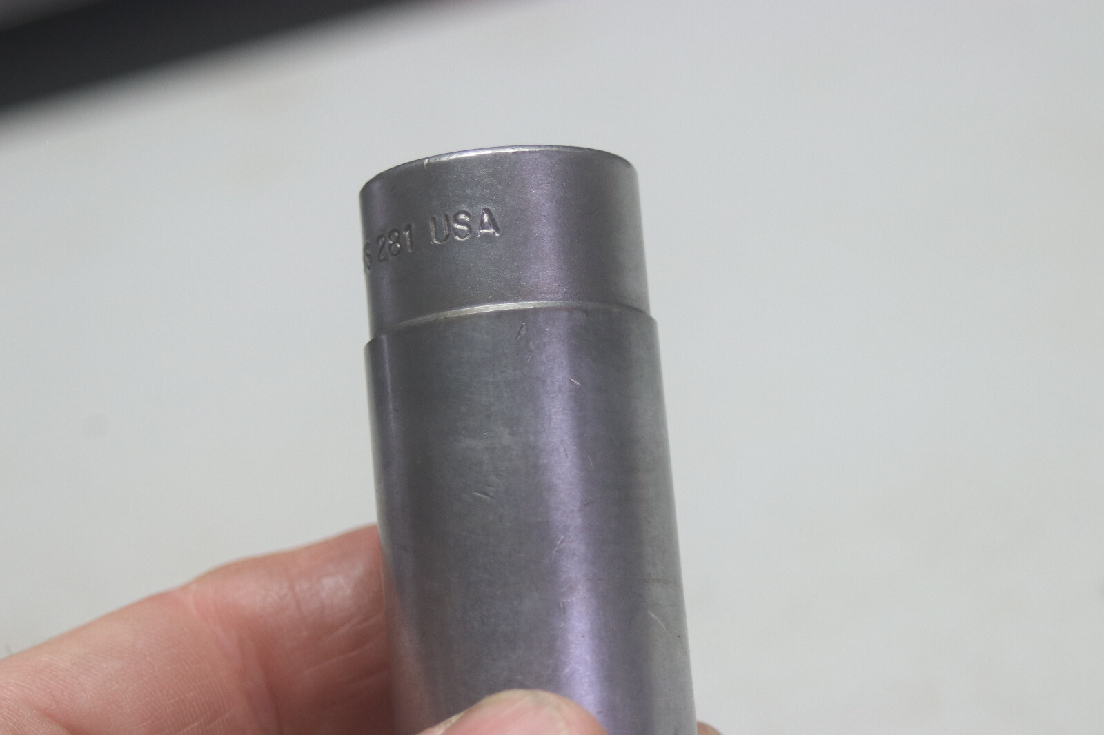 Snap On  SVS281  1/2 Inch Drive 7/8  12 Point Deep Socket