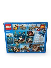LEGO City 60095 Deep Sea Exploration Vessel 717-Piece Set New Damaged Box