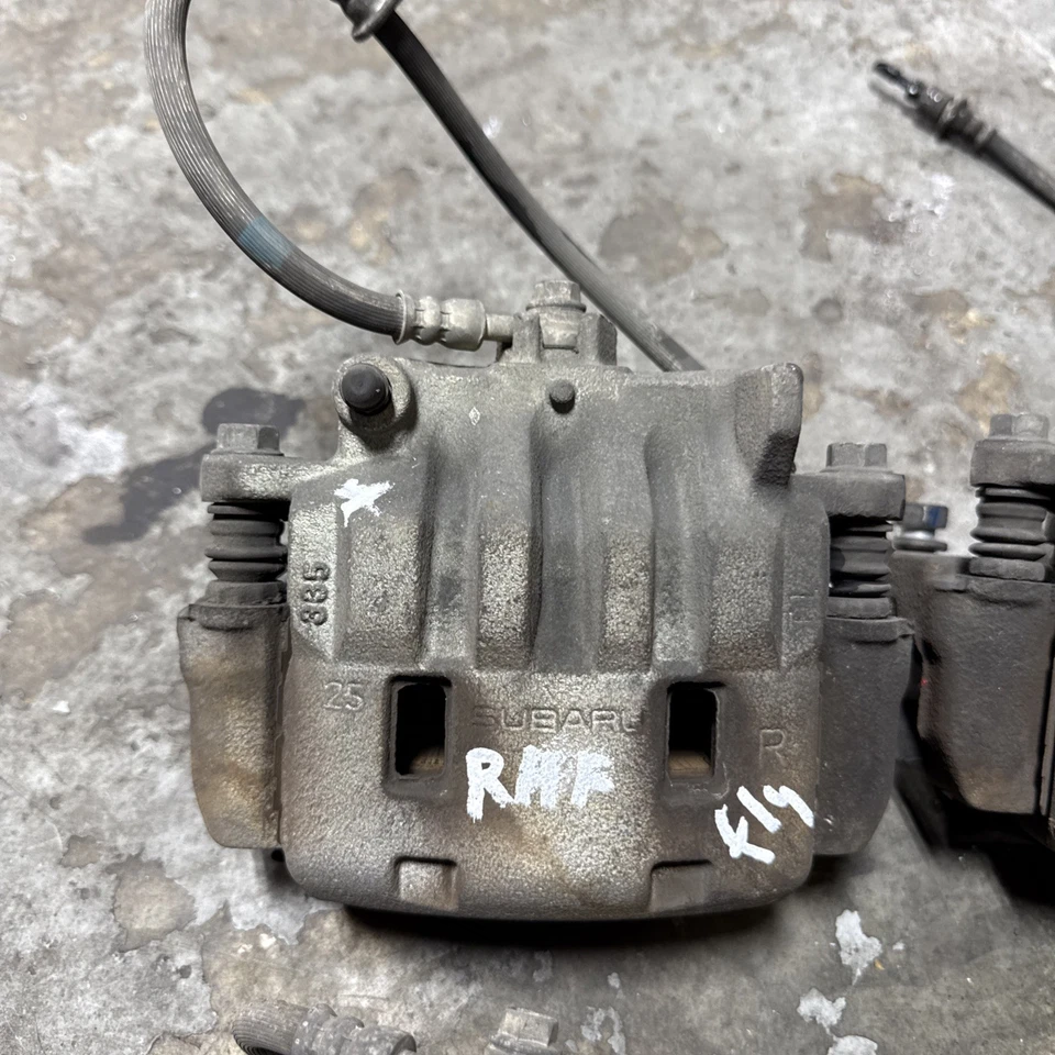 Pinzas de freno Subaru BRZ FRS 2014 OEM Foto 2 de 4