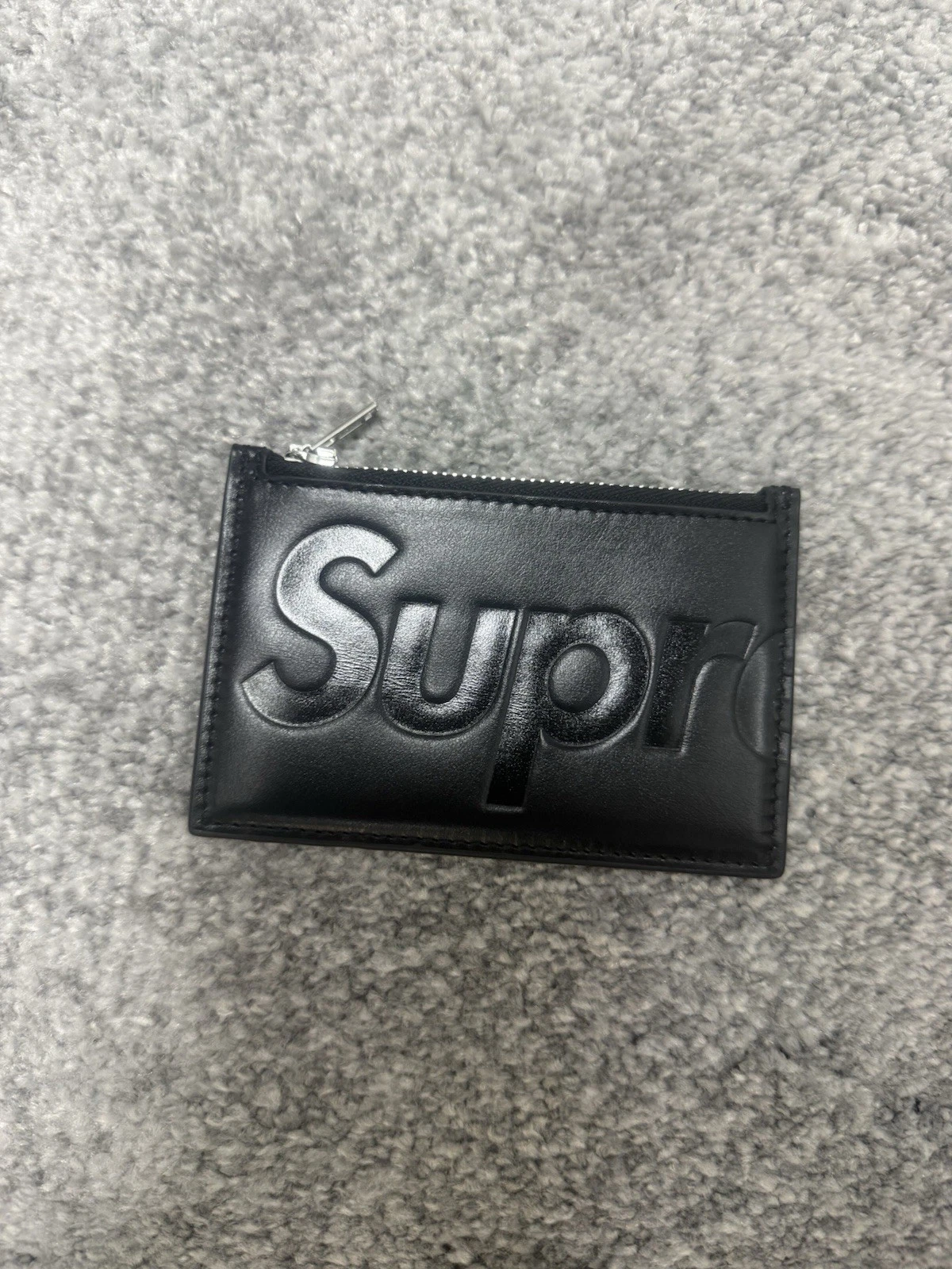 Supreme   Porte cartes zippé en cuir   Neuf   Noir   Épuisé en main ✅