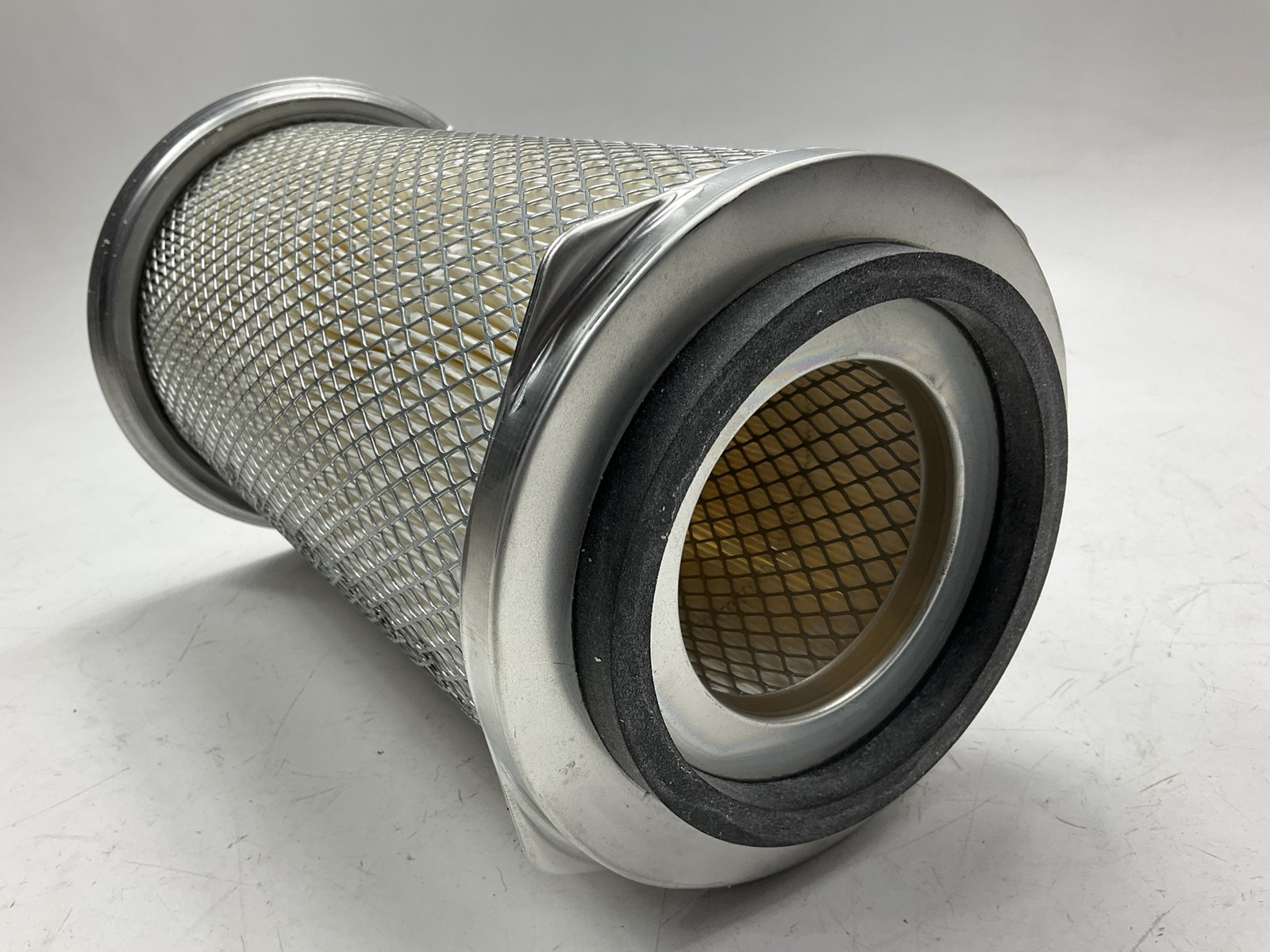 Carquest 88638 Air Filter - Replaces P772535, LAF8377, 46638