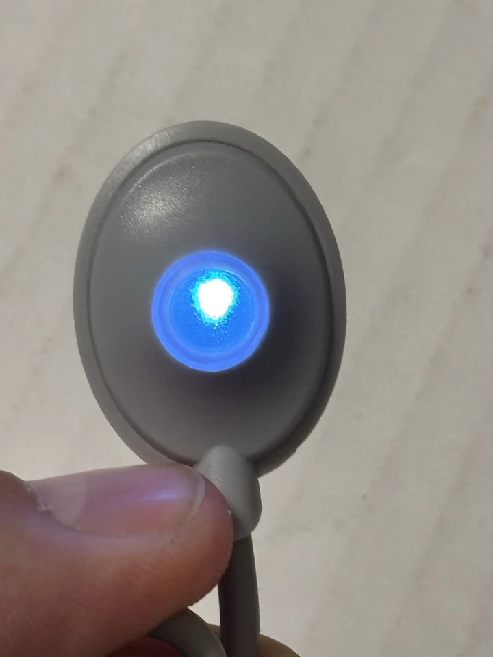 Luz de gusano Nyko para Nintendo Gameboy Advance y Gameboy Color Funciona Foto 3 de 4