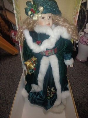 Knightsbridge Heirloom Collection Christmas Noelle 22'' Puppe Nummer 326 von 500