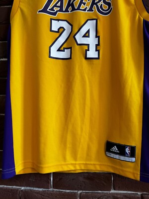 Vintage 00s Adidas LA Lakers 24 Bryant Basketball NBA Jersey M