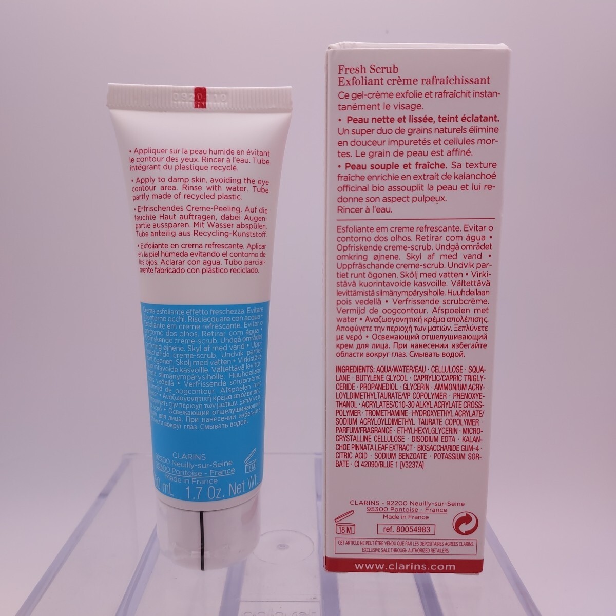 Clarins Fresh Scrub Refreshing Facial Cream Scrub with Natural