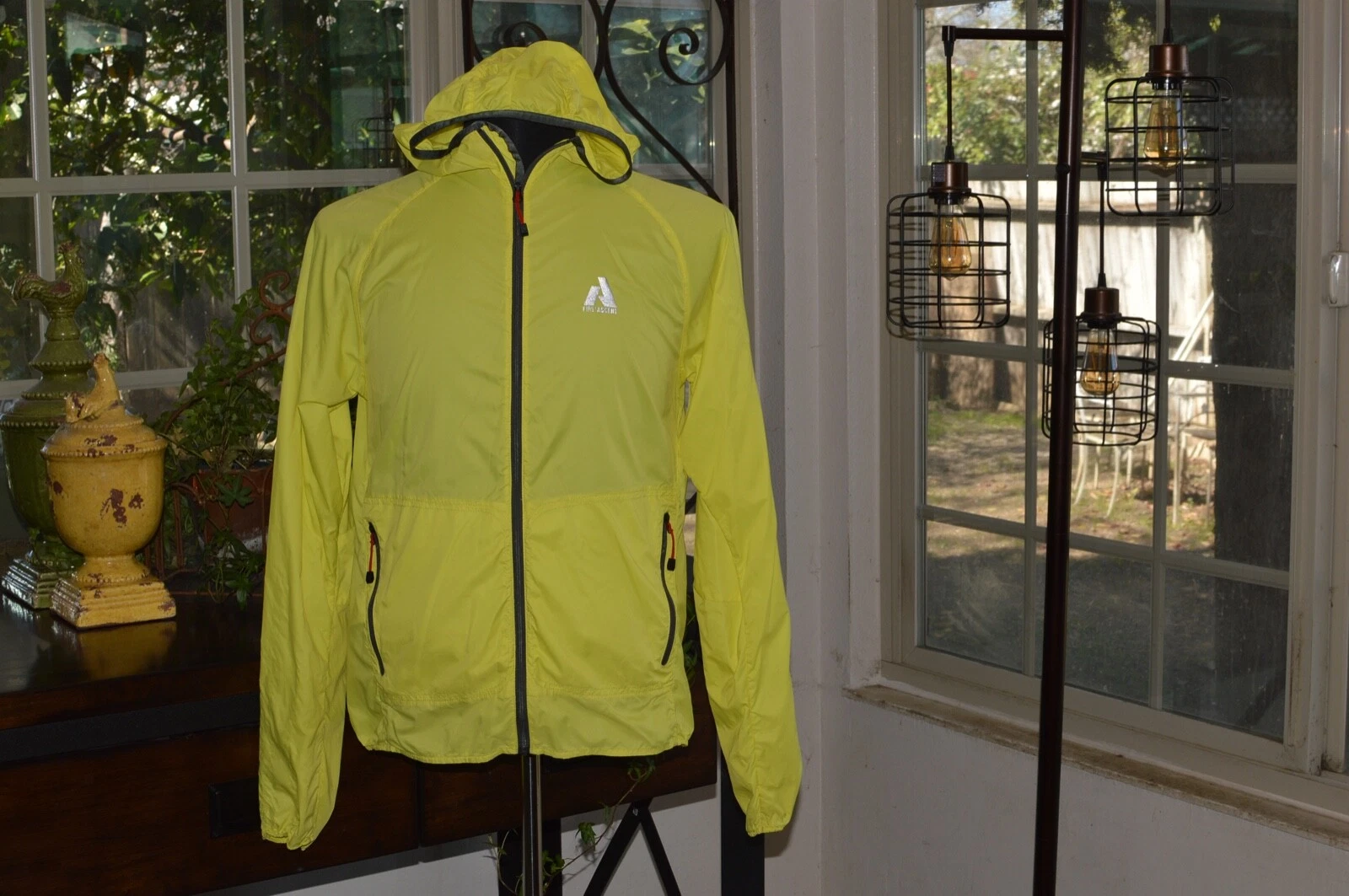 Eddie Bauer Windbreaker See Measurments Outdoor Expedition Outfitters