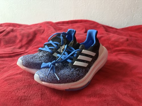Adidas UltraBoost Light Royal Blue scarpe da corsa donna sneakers taglia 7 HP9477 - Foto 4 di 9