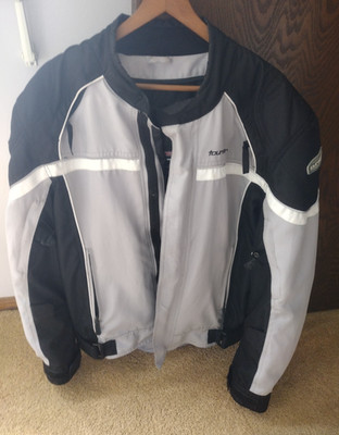 Tourmaster Jett Series 2 Textile Motorcycle Jacket Men s XL/46 Black & Gray