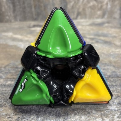 Brain Twist 3D mechanische Pyramide Puzzle von Hoberman nicht Rubiks Vintage Spiel 