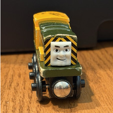 Thomas Wooden Railway Iron Arry Sodor Ironworks Diesel Green Yellow Train
