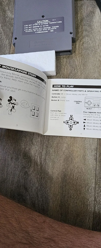 B-405 VINTAGE ORIGINAL NINTENDO NES MICKEY MOUSECAPADE GAME W/ BOX - Image 2 of 4