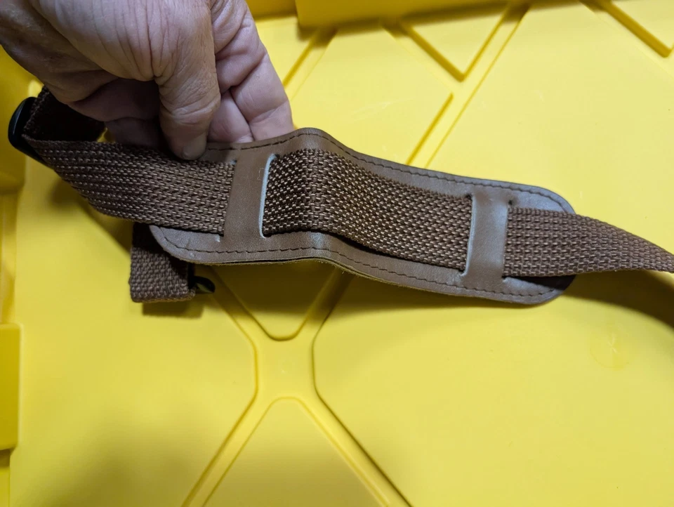 BOLSA DE VIAJE EDDIE BAUER FORD ROPA COLGANTE--¡SOLO CORREA!!! Foto 3 de 4