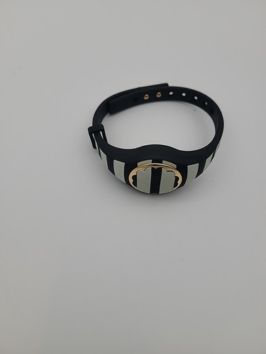 Kate Spade New York Zeebra Stripes Black White scallop activity tracker