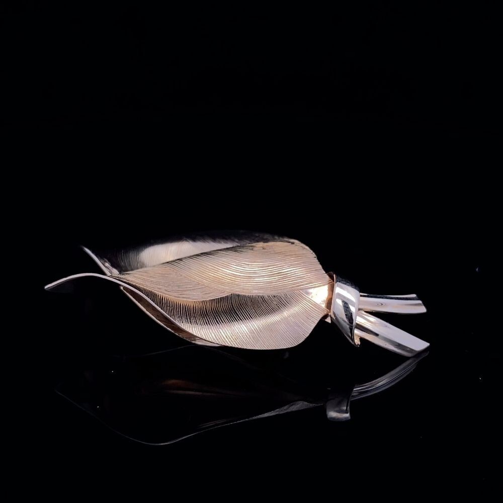 TIFFANY & CO Germany 14K Yellow Gold Double Leaf Pin Brooch