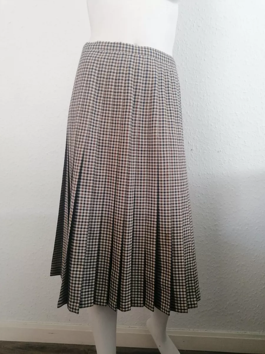 Aquascutum ladies shop