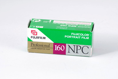 Pelicula  Film  Fujicolor 160 NPC 120mm Caducada 07/2004