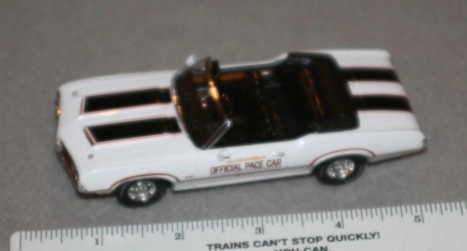 1970 OLDSMOBILE 442 INDY 500 PACE CAR 1/43 SCALE AMERICAN MUSCLE SERIES - Image 3 of 4