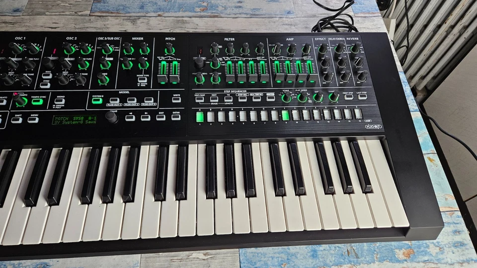 Roland SYSTEM-8 Plug-Out Synth. Ex-demo Roland UK, full manufacturer warranty. - Image 4 of 4