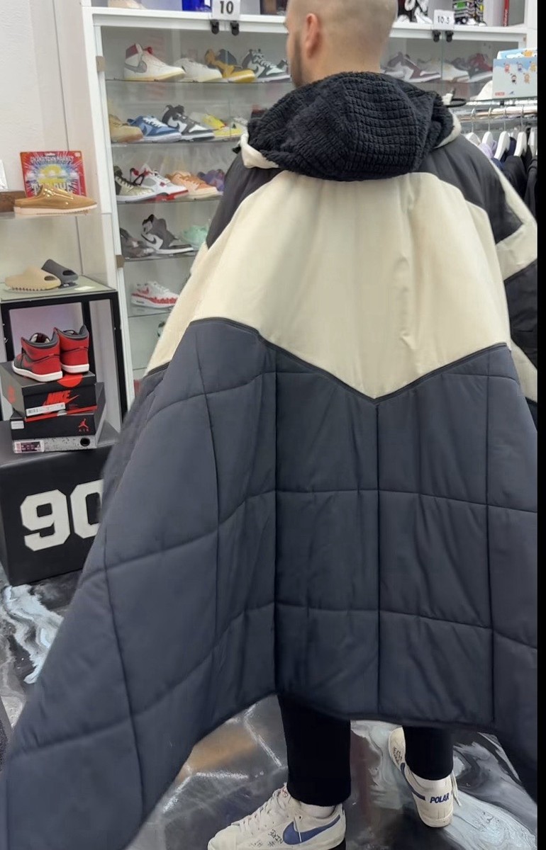 Nike Sportswear NSW Poncho That Converts To Blanket Unreleased