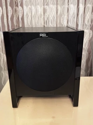 REL T/2 schwarz Powered Subwoofer defekt - Bild 1 von 4