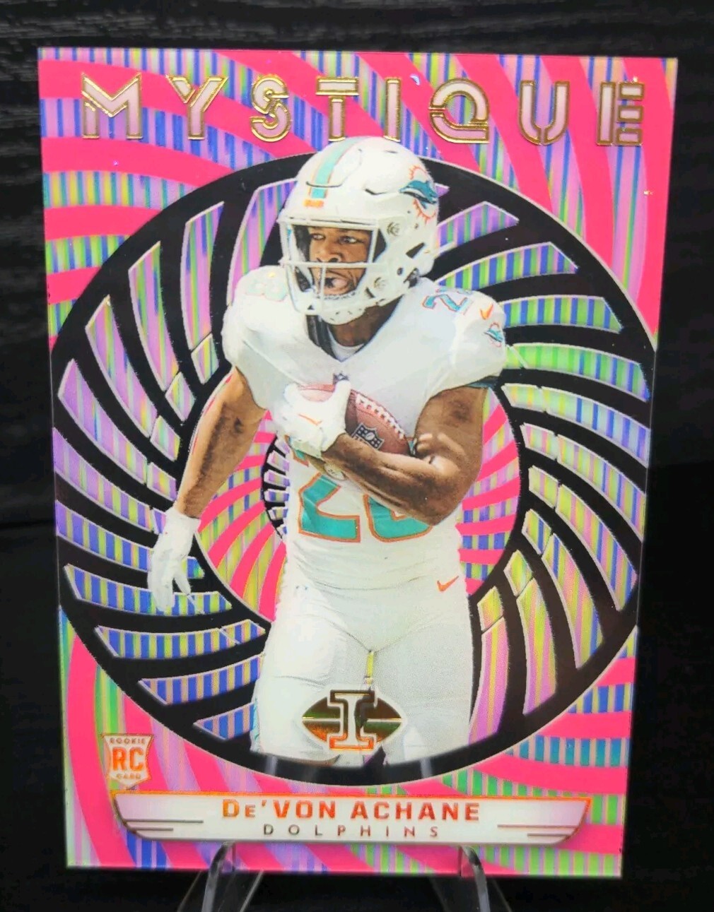 2023 Illusions De’Von Achane Pink Mystique Rookie Card 14/399 Miami Dolphins RC