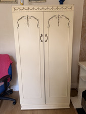 White Freestanding Wardrobe 2 Door Hinged, Hanging Rail, 4 Shelves 100cm