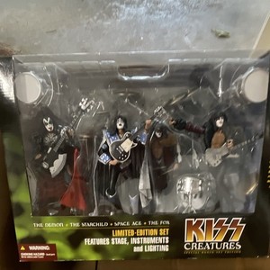 KISS Creatures Limited Edition Boxed Set w/ Stage, Instruments