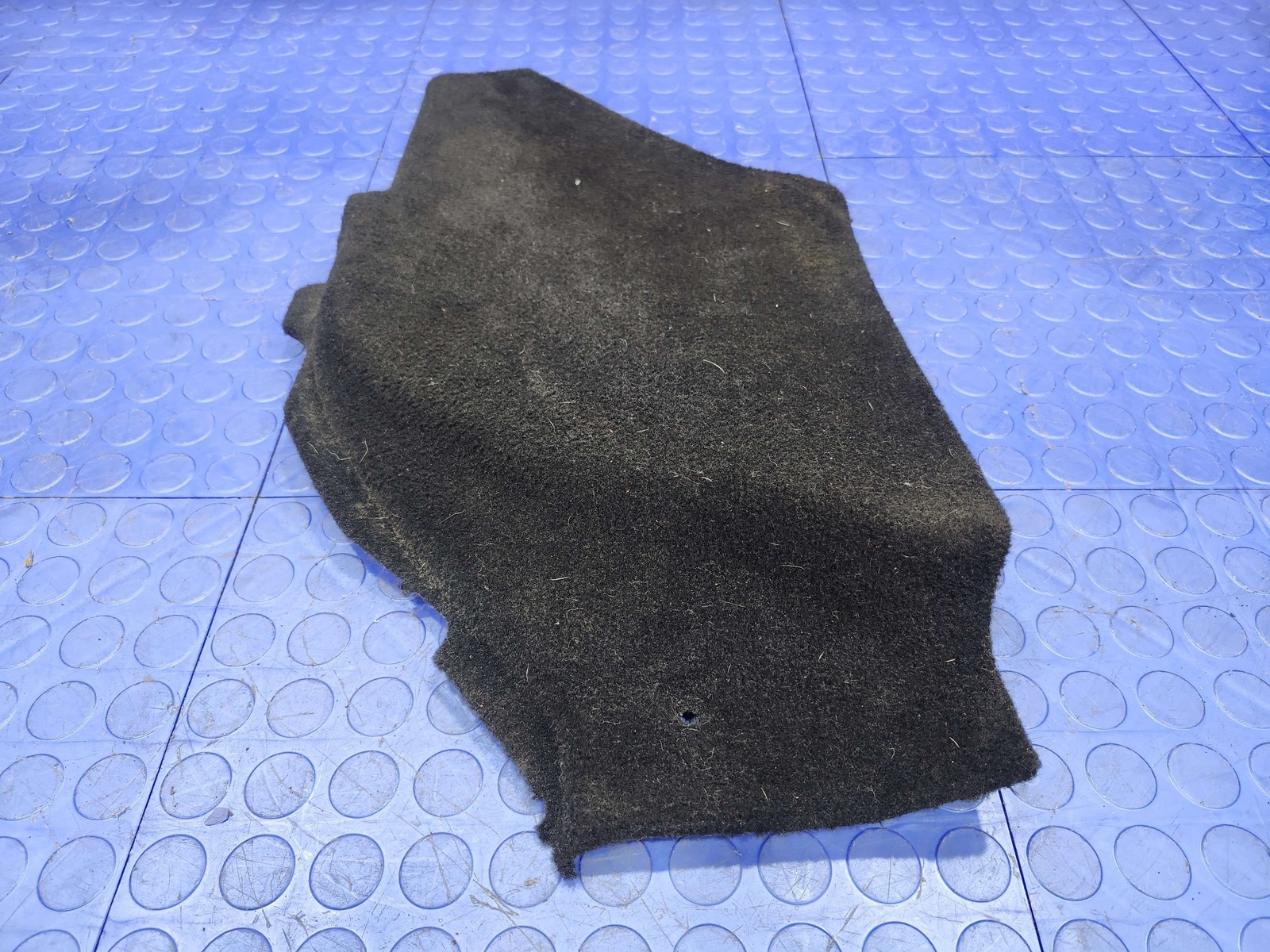 03-12 Maserati Quattroporte Center Console Carpet Right Side OEM 66934100