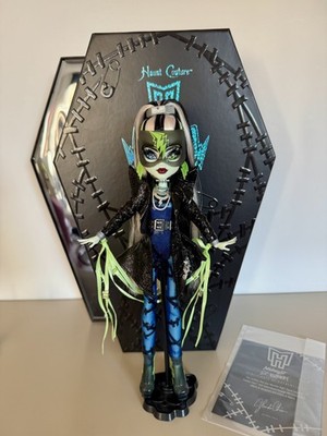 Monster High Haunt Couture Midnight Runway Frankie Stein Doll Mattel