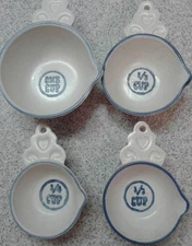 Pfaltzgraff Yorktowne Measuring Cup Set