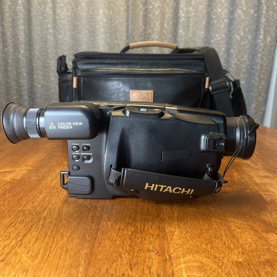 Hitachi VM-E56A 8mm Video8 Camcorder - READ DESCRIPTION. Sold as is! - Image 4 of 4